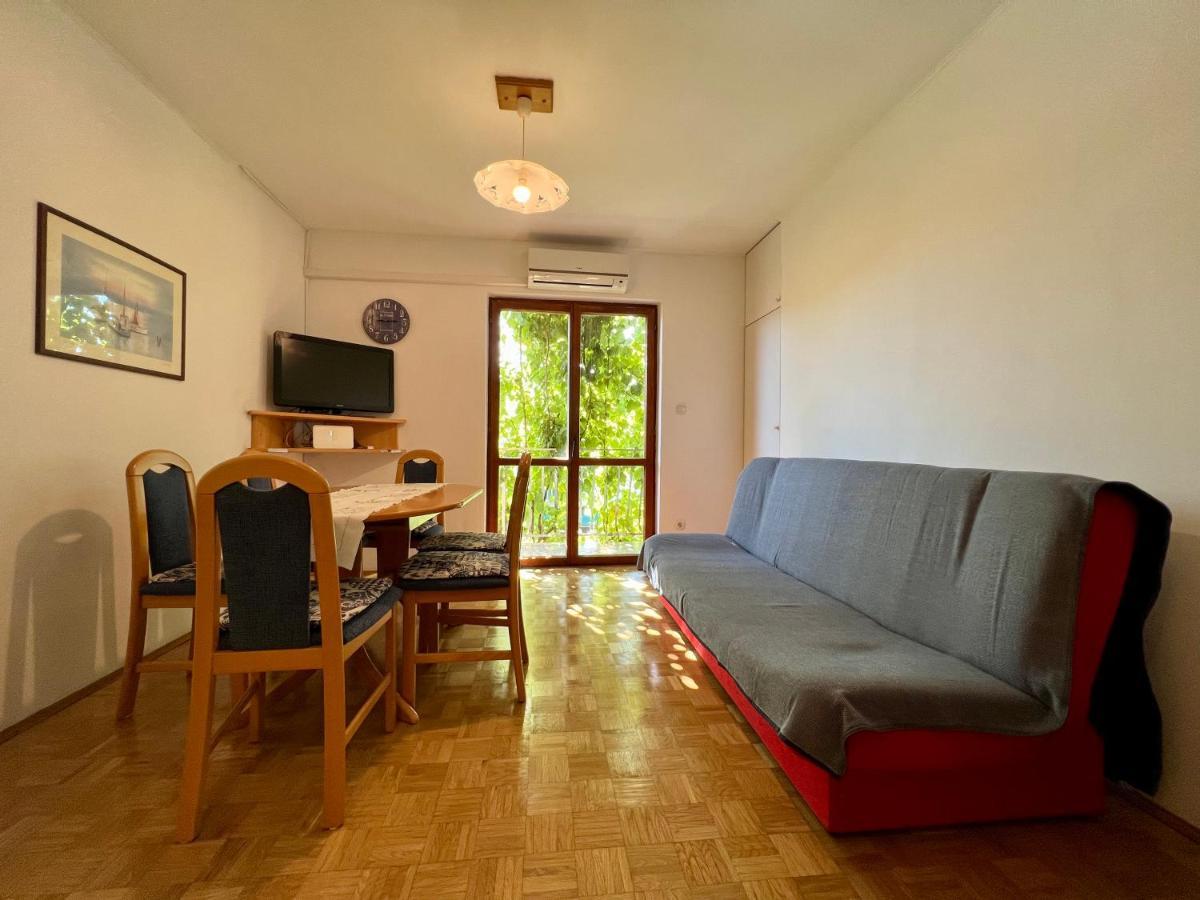 Vodice Center Apartments Bagian luar foto